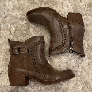 Roxy Leather Ankle Booties